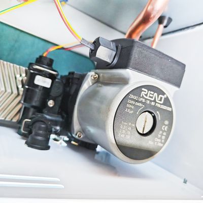 L1PB32-A(F4) 40Kw ওয়াল মাউন্ট গ্যাস বয়লার কেসিং স্টাইল সঙ্গে স্টেইনলেস স্টীল শেল